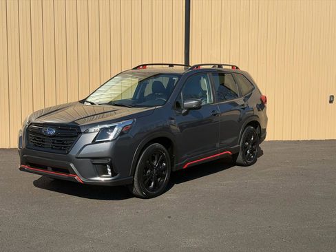 Used 2023 Subaru Forester Sport image 4