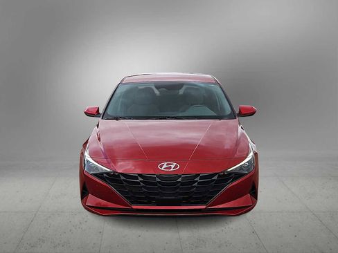 Certified 2023 Hyundai Elantra SEL w/ Convenience Package image 3