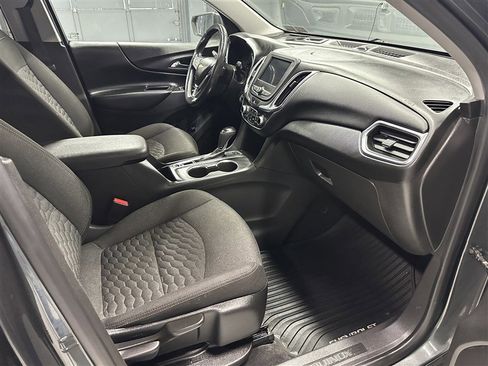 Used 2020 Chevrolet Equinox LT image 10