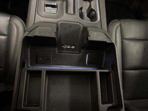 Used 2022 GMC Sierra 1500 Denali AWD/4WD image 13