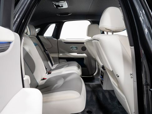 Used 2024 Rolls-Royce Ghost AWD/4WD image 87