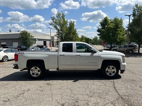 Used 2018 Chevrolet Silverado 1500 LTZ Z71 w/ LTZ Plus Package AWD/4WD image 6