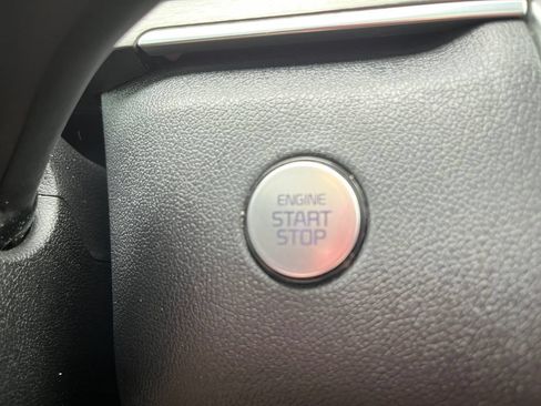 Used 2023 Kia Sorento SX AWD/4WD image 19