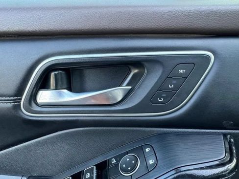 Used 2021 Nissan Rogue Platinum FWD image 44