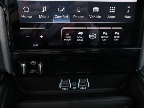 New 2026 RAM 3500 Laramie AWD/4WD image 31