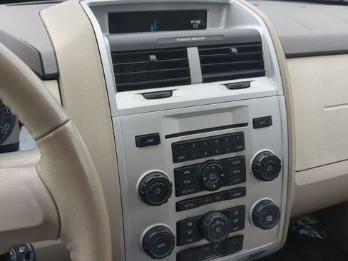 Used 2011 Mercury Mariner Premier w/ 202A Rapid Spec Order Code AWD/4WD image 26