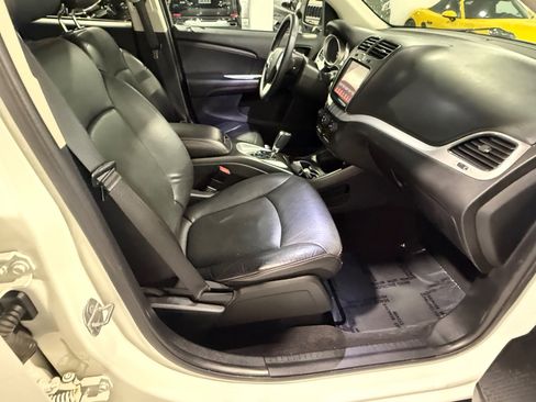 Used 2018 Dodge Journey GT AWD/4WD image 27