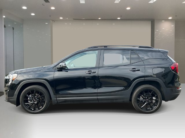 Used 2024 GMC Terrain SLE w/ Driver Convenience Package AWD/4WD image 2