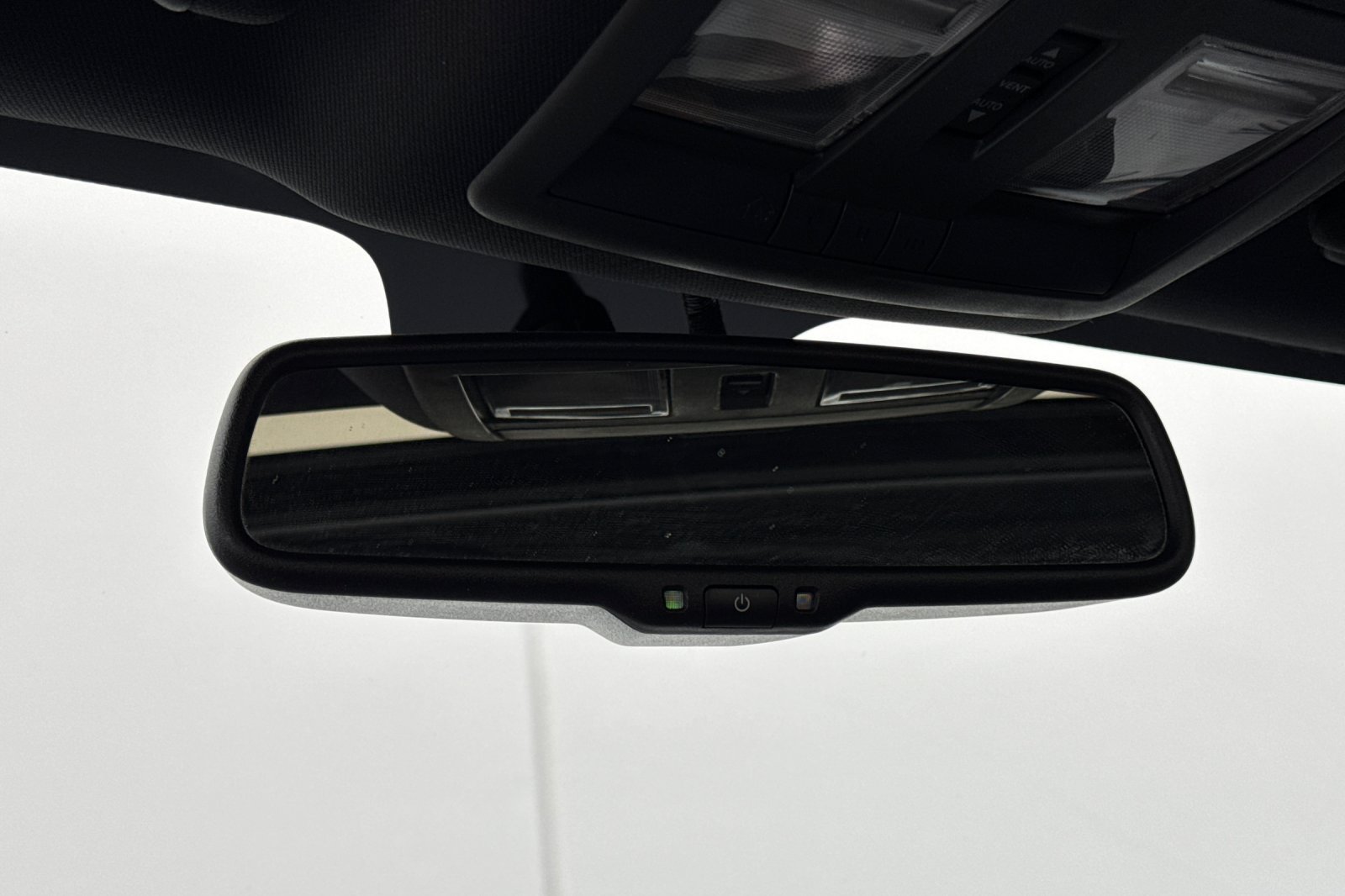 Used 2009 Dodge Challenger R/T RWD image 24