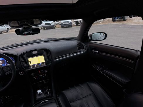 Used 2023 Chrysler 300 S image 32