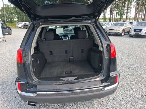 Used 2017 GMC Terrain SLE w/ Technology Package AWD/4WD image 13