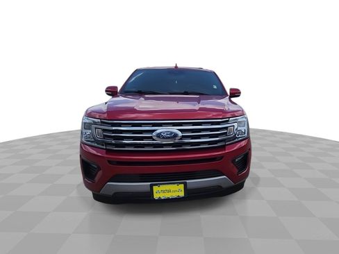 Used 2021 Ford Expedition XLT RWD image 3