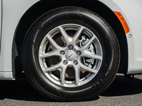 New 2026 Chrysler Pacifica Select image 22