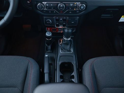 New 2026 Jeep Gladiator Rubicon AWD/4WD image 27