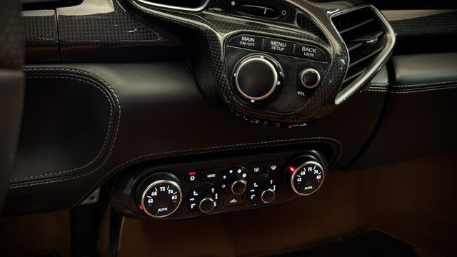 Used 2013 Ferrari 458 Spider RWD image 7