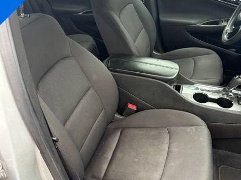 Used 2019 Chevrolet Malibu LT w/ Driver Confidence Package II FWD image 32