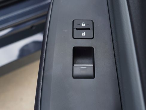 Certified 2025 Toyota Prius LE AWD/4WD image 26
