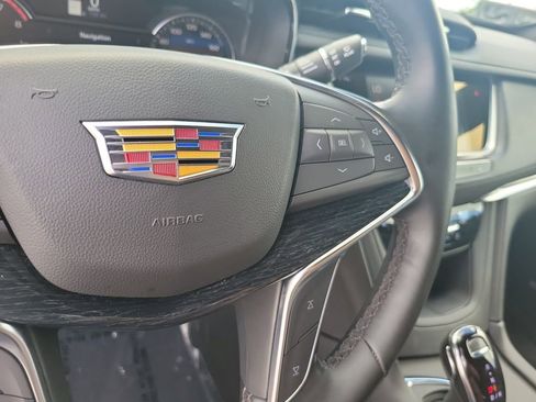 Used 2025 Cadillac XT5 Premium Luxury image 27