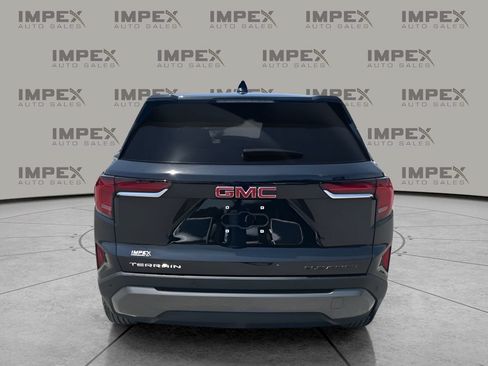 Used 2026 GMC Terrain Elevation FWD image 4