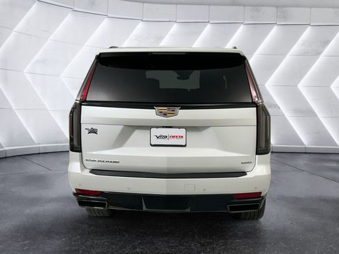 Used 2024 Cadillac Escalade Sport Platinum image 5