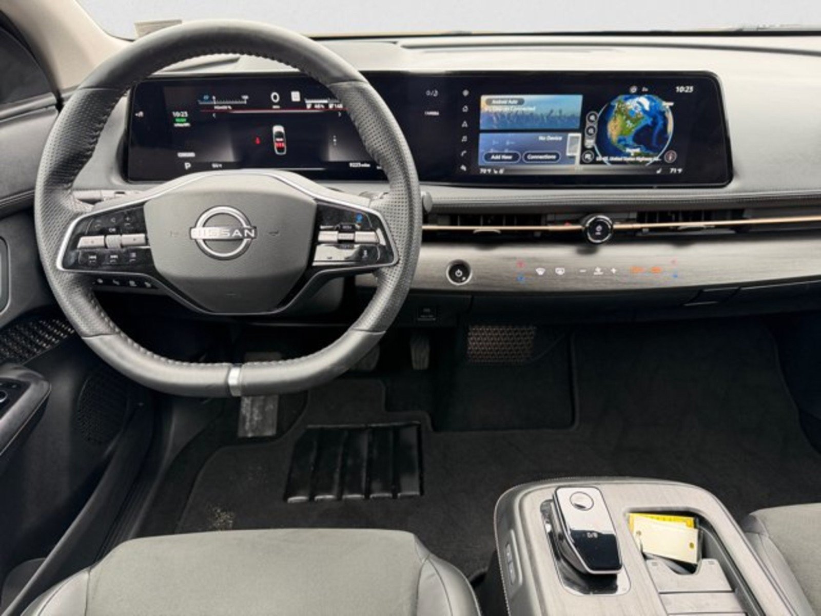Used 2024 Nissan Ariya FWD image 13