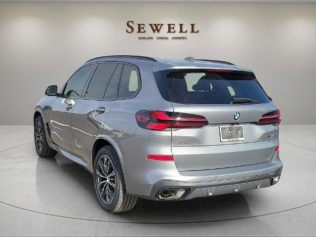 Certified 2026 BMW X5 xDrive40i w/ M Sport Package AWD/4WD image 3