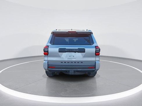 Certified 2025 Toyota 4Runner TRD Off-Road Premium image 9