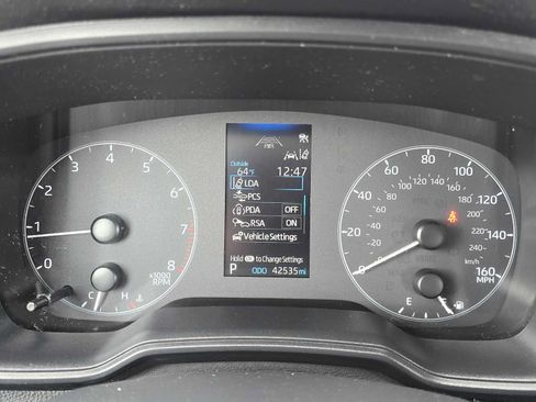 Used 2024 Toyota Corolla LE FWD image 31