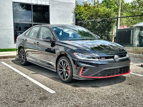 Used 2025 Volkswagen Jetta GLI Autobahn image 12