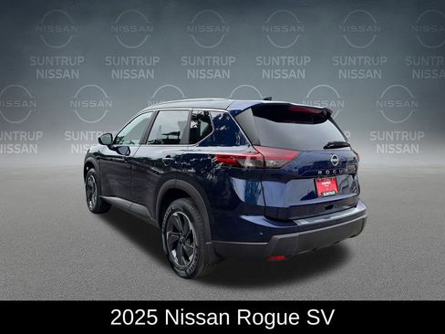 Used 2025 Nissan Rogue SV w/ SV Premium Package FWD image 3