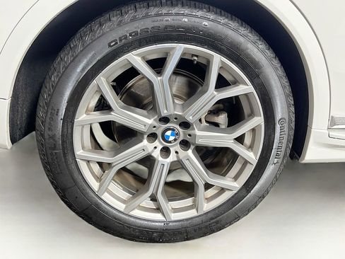 Used 2024 BMW X7 xDrive40i AWD/4WD image 36