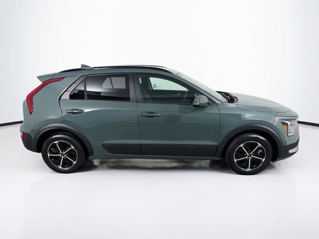 Used 2023 Kia Niro EX FWD image 4