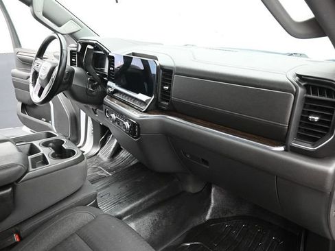 Used 2023 GMC Sierra 1500 SLE AWD/4WD image 24