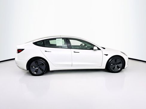 Used 2023 Tesla Model 3 Standard Range image 10