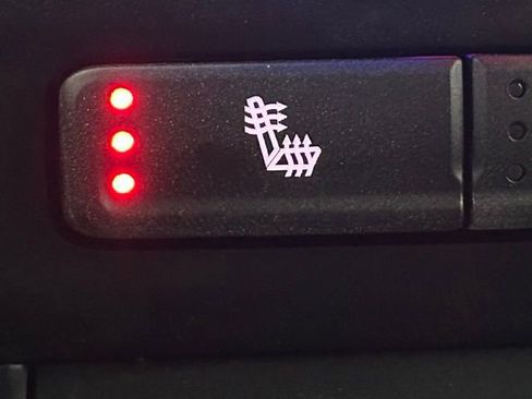 Used 2021 Chevrolet Silverado 1500 RST w/ Convenience Package II image 6