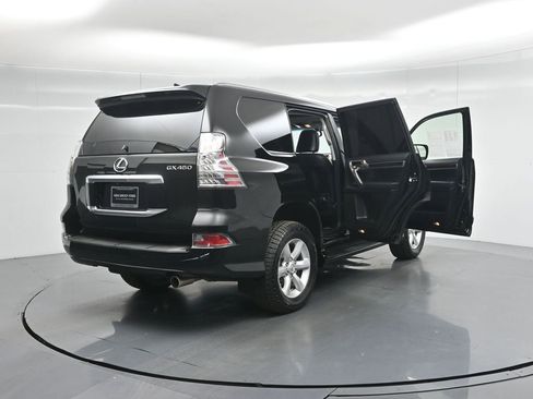 Used 2017 Lexus GX 460 w/ Navigation Package image 5