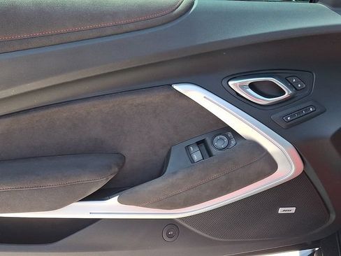 Used 2019 Chevrolet Camaro ZL1 RWD image 12
