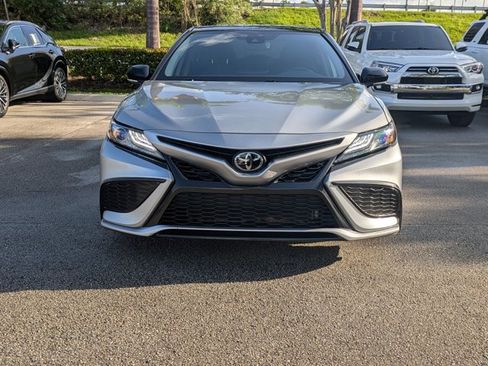 Used 2022 Toyota Camry XSE FWD image 2