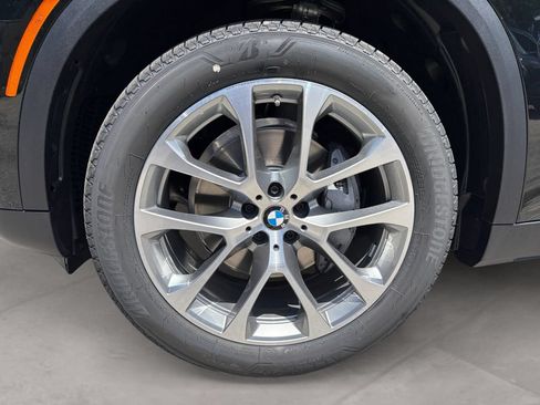 New 2026 BMW X5 xDrive40i w/ Climate Comfort Package AWD/4WD image 14