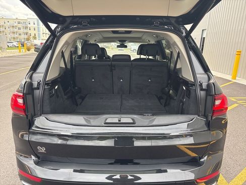 Used 2022 BMW X7 xDrive40i w/ Premium Package image 19