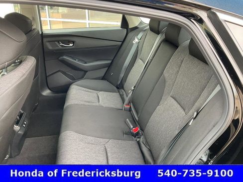 Certified 2025 Honda Accord LX image 25