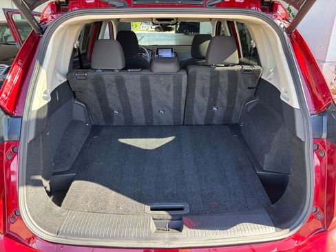 Used 2025 Nissan Rogue SV FWD image 33