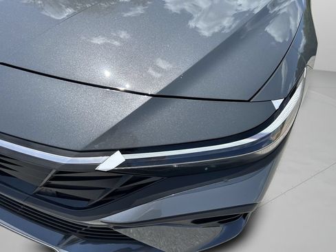 New 2026 Hyundai Elantra Hybrid FWD image 13