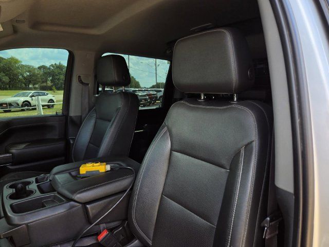 Used 2020 Chevrolet Silverado 2500 LTZ w/ Z71 Off-Road Package AWD/4WD image 23