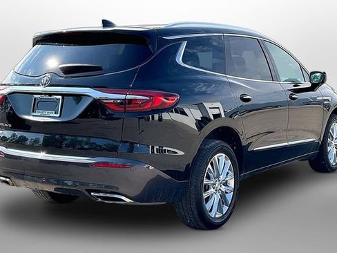 Used 2021 Buick Enclave Essence w/ Sound and Sites Package AWD/4WD image 13