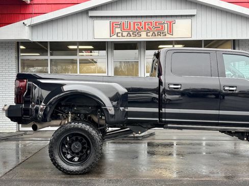 Used 2017 Ford F350 Platinum w/ Platinum Ultimate Package image 13