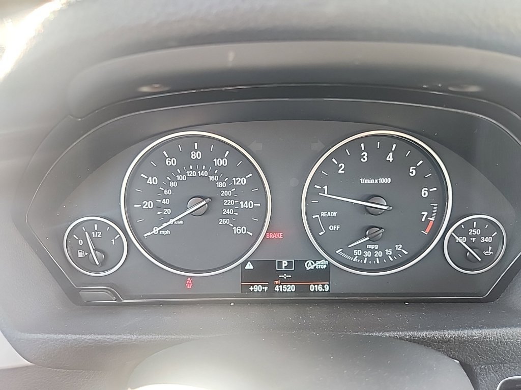 Used 2016 BMW 320i Sedan RWD image 21