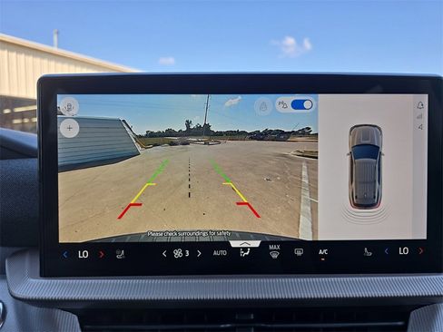 New 2025 Ford Explorer Active w/ Active Comfort Package image 24