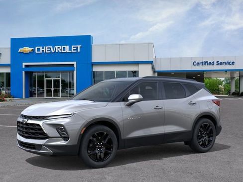 New 2026 Chevrolet Blazer LT w/ Convenience Package FWD image 2