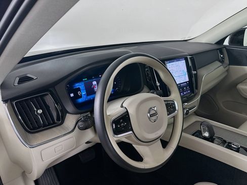 Used 2023 Volvo XC60 B5 Plus w/ Climate Package AWD/4WD image 31
